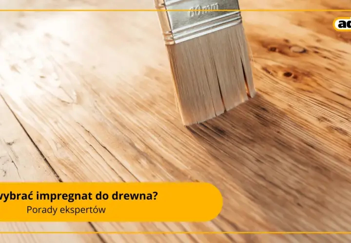 Pędzel nakłada impregnat na drewno. Dowiedz się, czym zabezpieczyć drewno, by służyło latami.